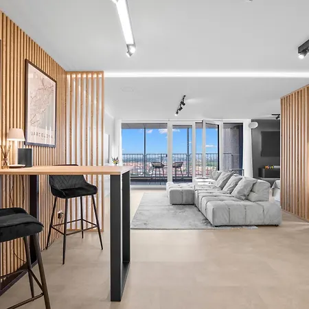 Skyview Meets Luxury By Cordissky Apartment